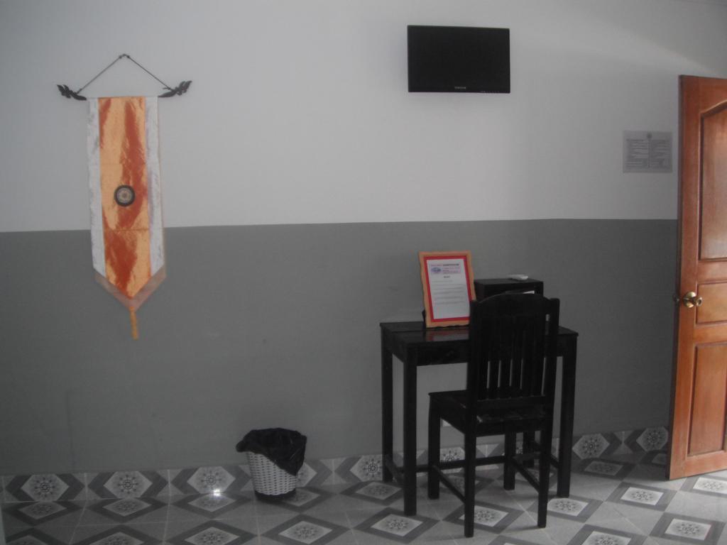Pat Pat Guesthouse Sihanoukville Exterior photo