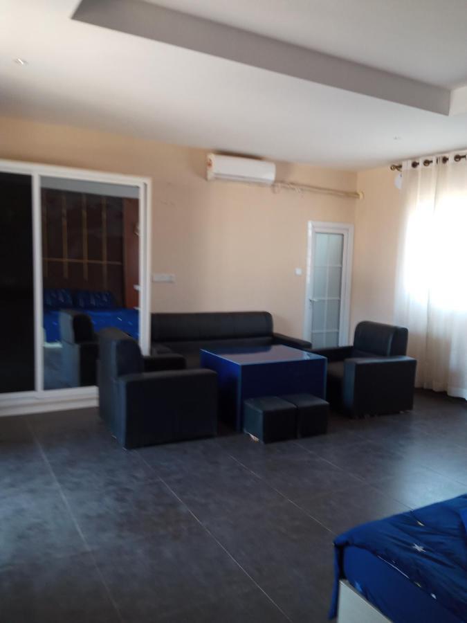Pat Pat Guesthouse Sihanoukville Exterior photo