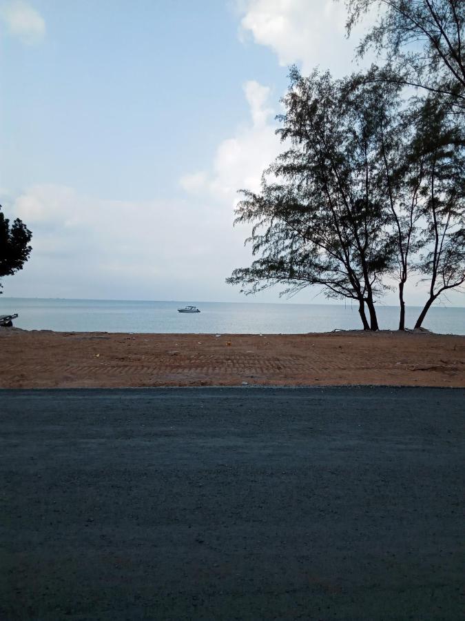 Pat Pat Guesthouse Sihanoukville Exterior photo